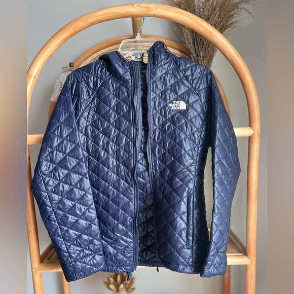 The North Face Jackets & Blazers - Northface puffer jacket